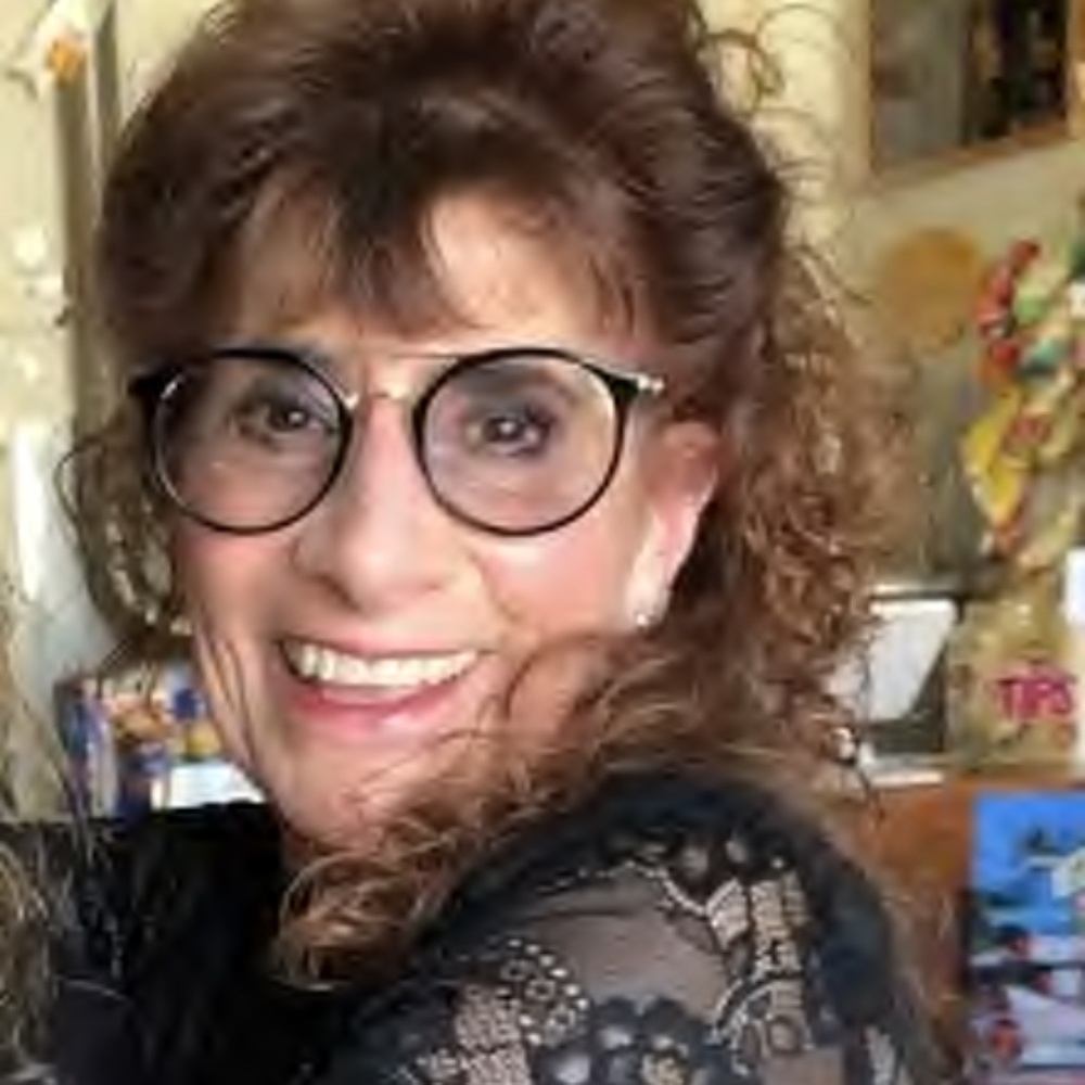 Meet your Posher, Elizabeth